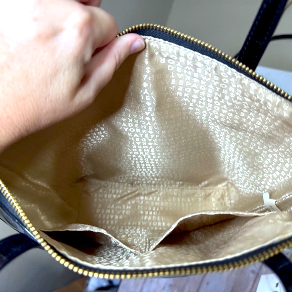 Kate Spade Black Patent Jeralyn Camellia Street Shoulder Bag - NEW with tags - Picture 7 of 16